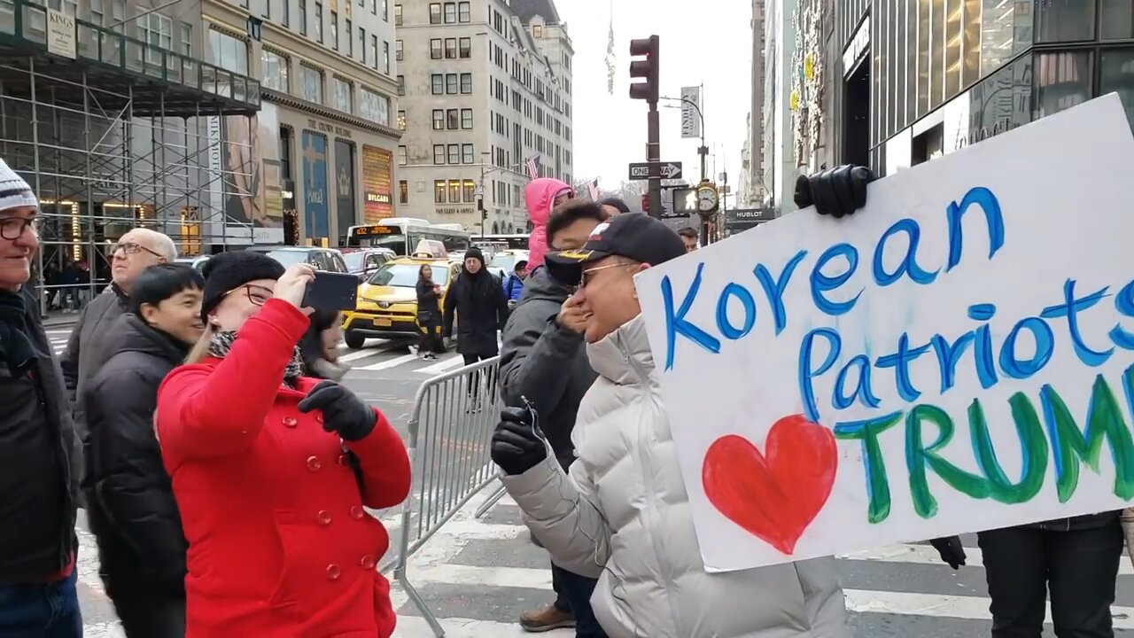 ★(2/3) 미국을 다시 위대하게! 한국을 다시 위대하게! 태평 태투 뉴욕 4차 [태평] 181230 일 맨하탄 Trump Tower (5 Ave/56 St)