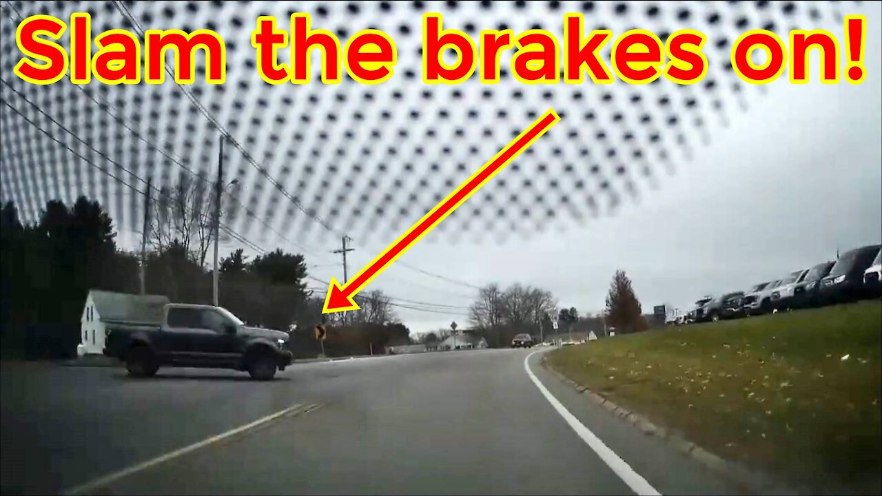 Caught on DASH CAM 12.03.2021 — MENDON, MA