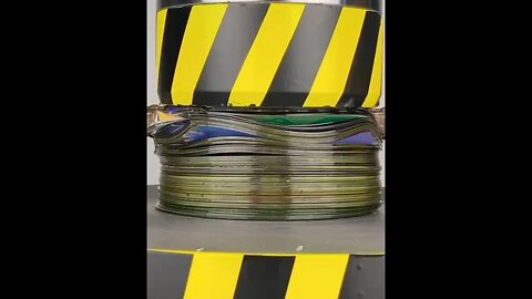 Hydraulic press vs Stack of CD’s