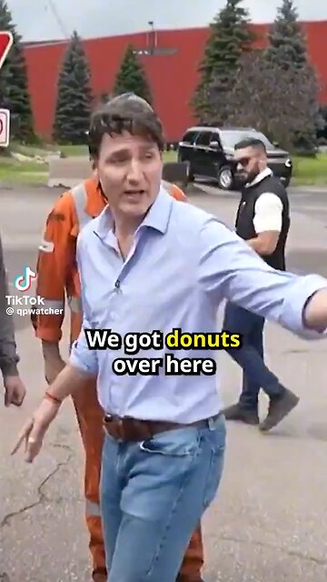 Justin Trudeau’s Visit with Steel Worker Goes Off the Rails 😳