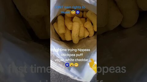 first time trying hippeas chickpea puffs vegan white cheddar 🧿😇