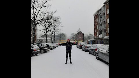 Amsterdam First Snow this Year