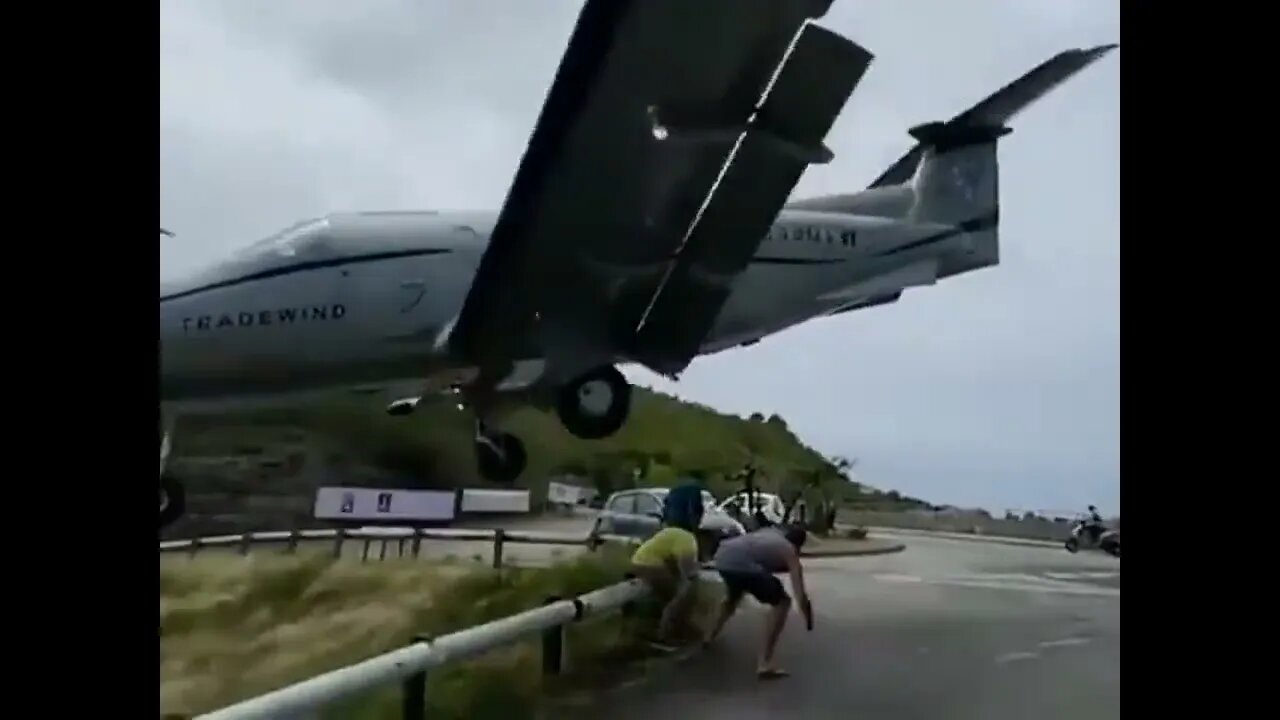 PC-12 Precise Landing.
