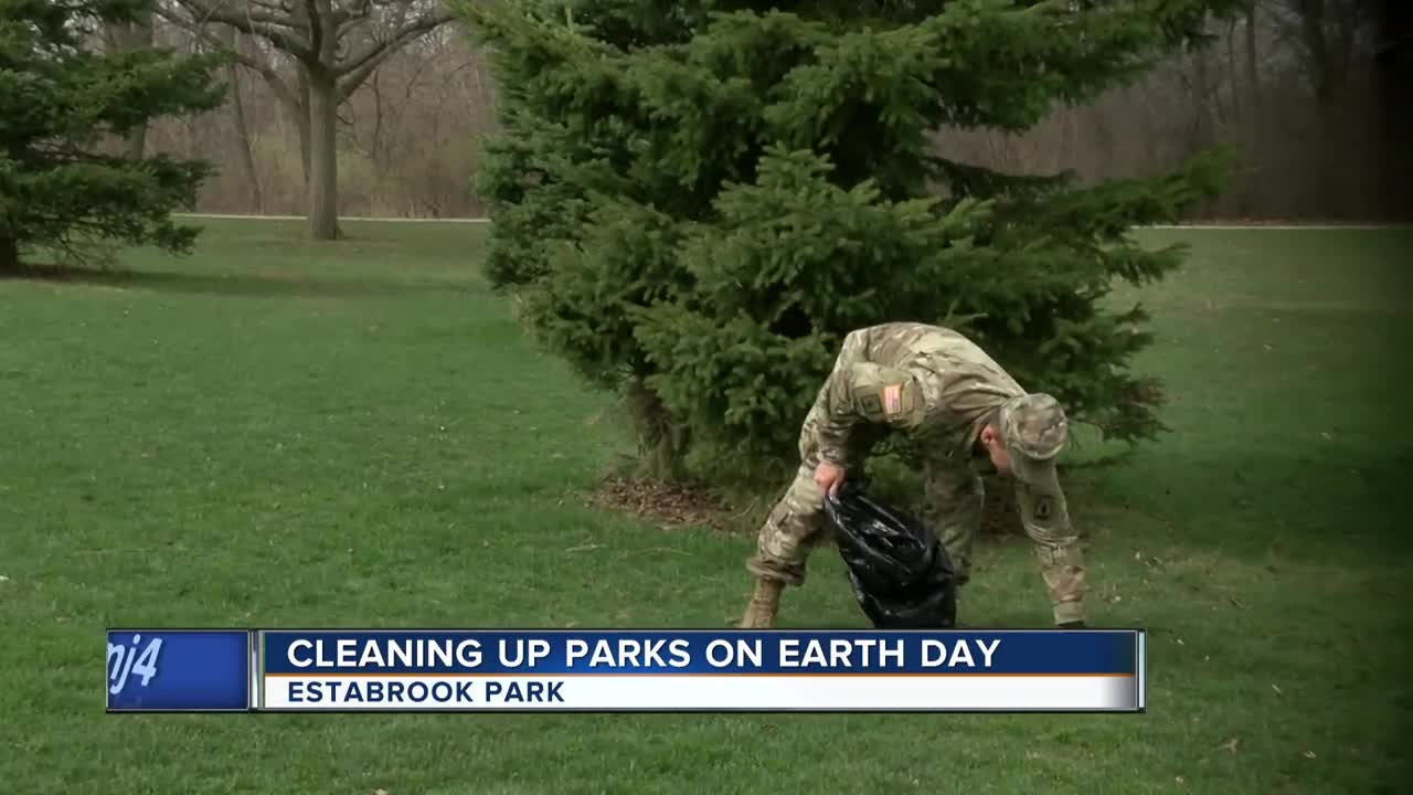 Wisconsin Army National guard organizes Earth Day clean-up event