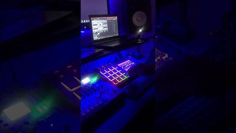 Fuckin around #beats #makingabeat #instrumental