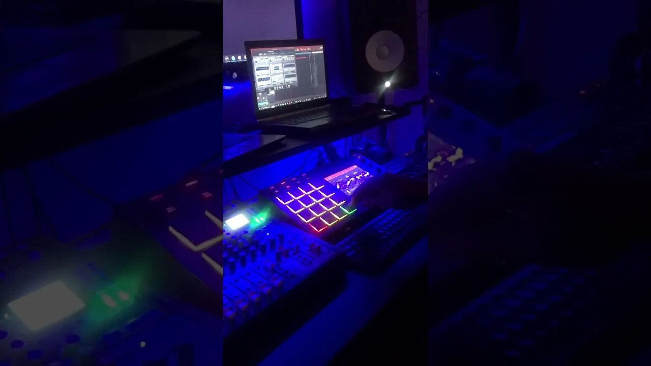Fuckin around #beats #makingabeat #instrumental