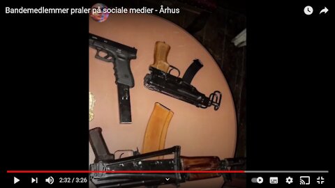 Bandemedlemmer praler på sociale medier - Århus