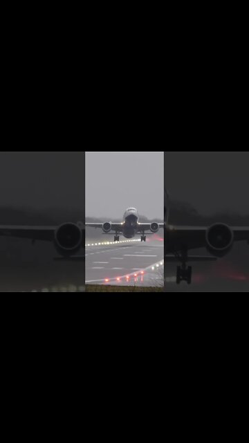 Crosswind Blows this Boeing sideways✈️