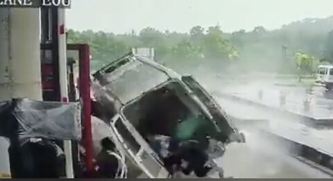 WARNING GRAPHIC: Shocking Video of an Ambulance Accident at a Toll Booth in India, 3 Reported Dead