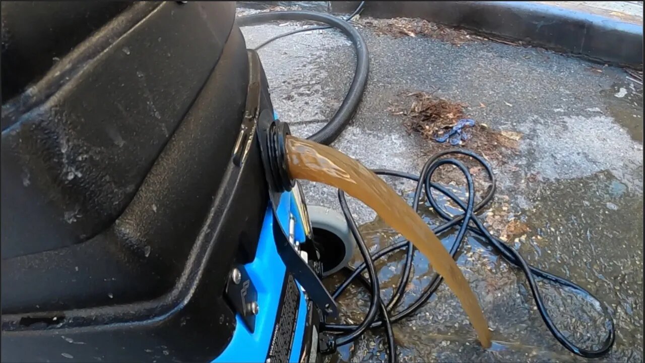 Disgusting And Satisfying Car Detailing Clips