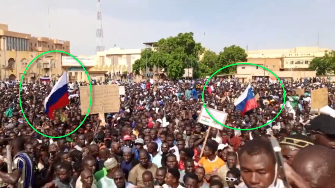 Niger: A lot of Russian flags among coup supporters