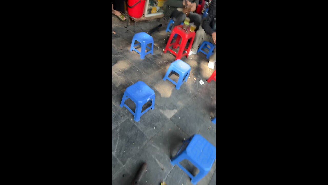 Weaving Around Plastic Stools At Tea Time !