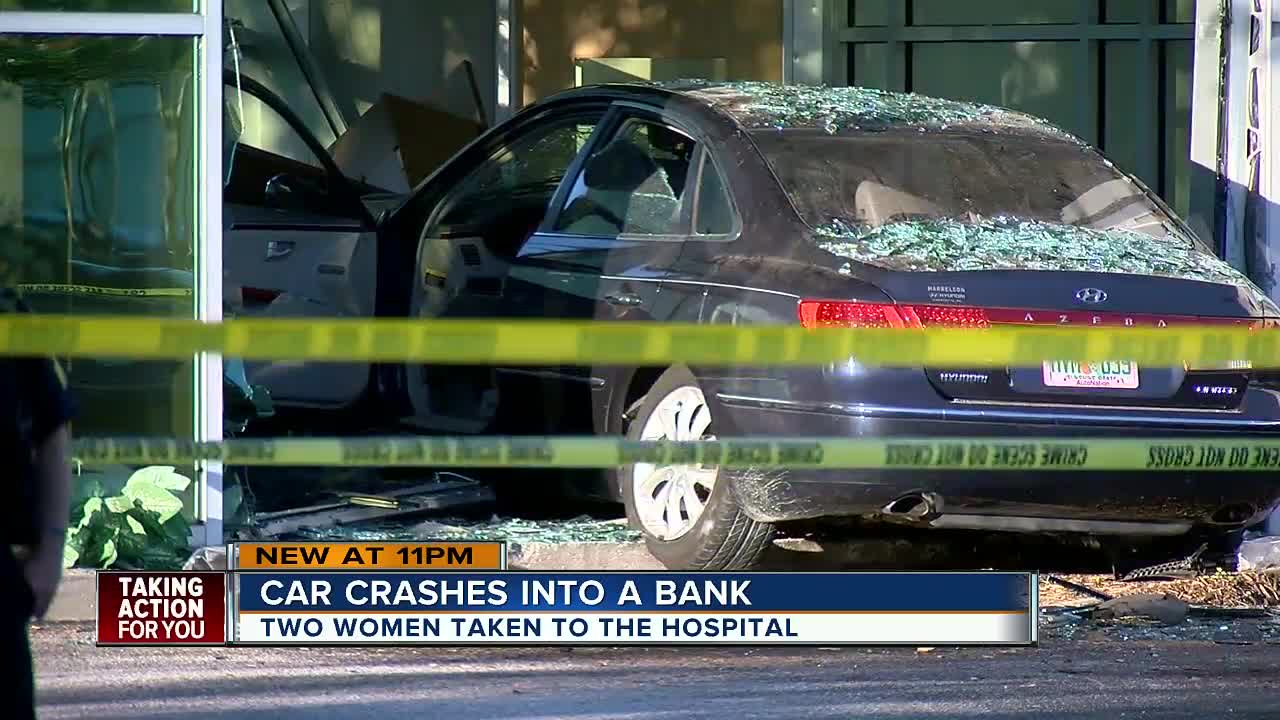 Car crashes into BB&T Bank in St. Pete, two injured