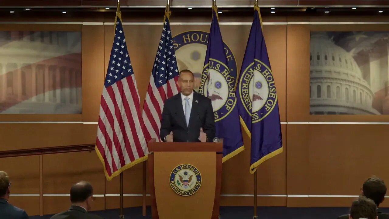 Democrat Hakeem Jeffries On Southern Border Crisis: "Biden Administration Is Doing All That It Can"