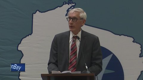 Governor visits Green Bay for Opioid Forum