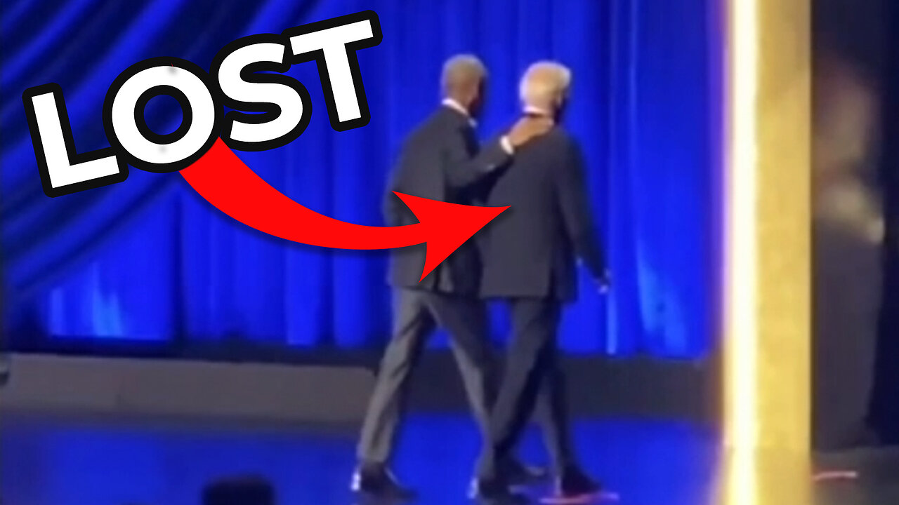 Obama Awkwardly Leads Biden Off Stage: 'So embarrassing'