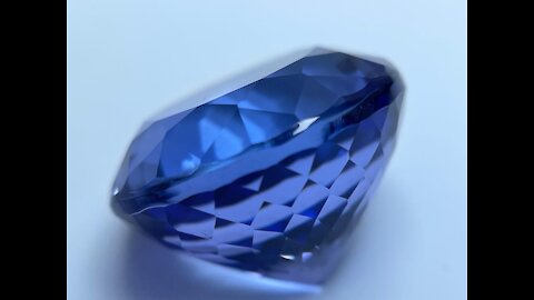 Handmade Gold ring with blue sapphire and diamonds