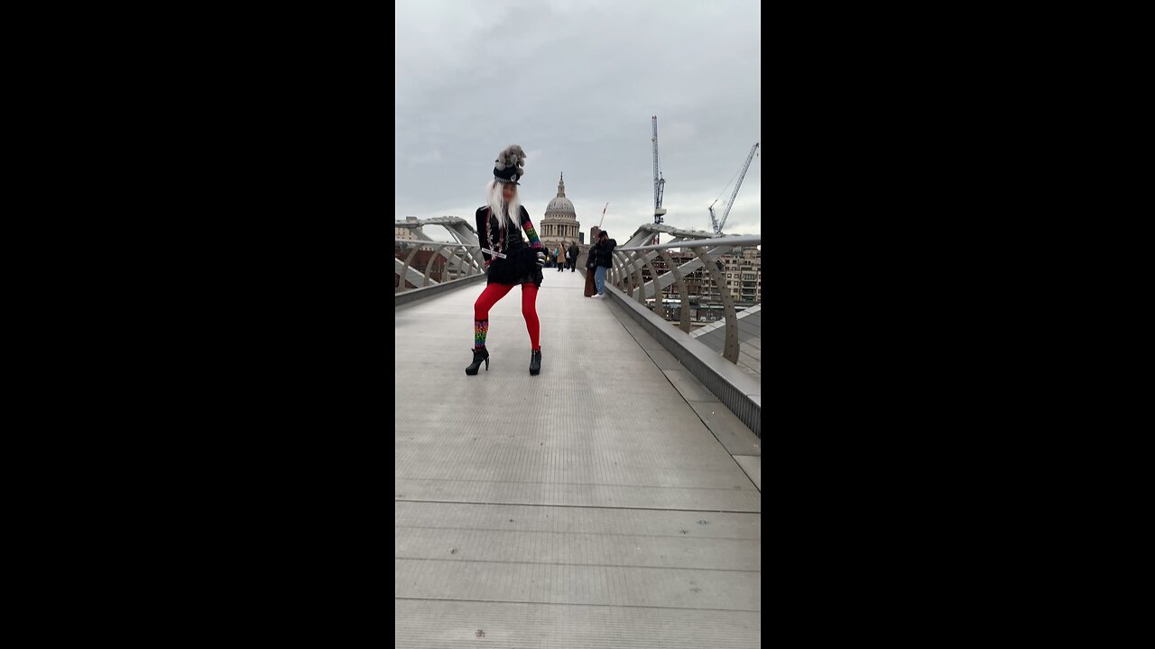 Pierre Garroudi fashionmob 94-7