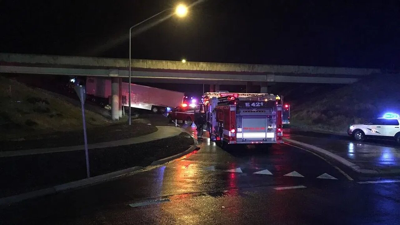 🚛 Truck Plunges Off Highway 😮