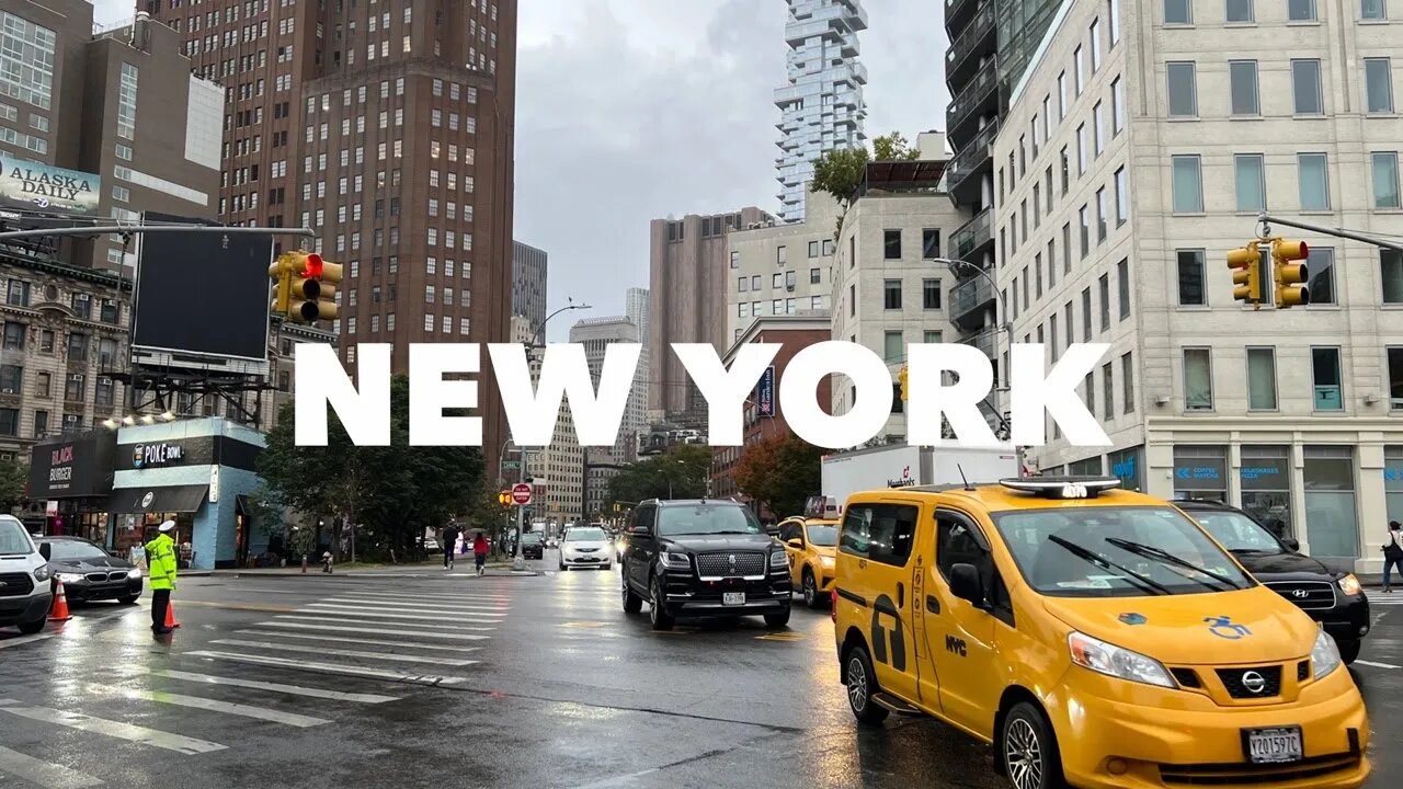 New York City LIVE: Rainy Stroll in Downtown Manhattan (October 13th 2022)