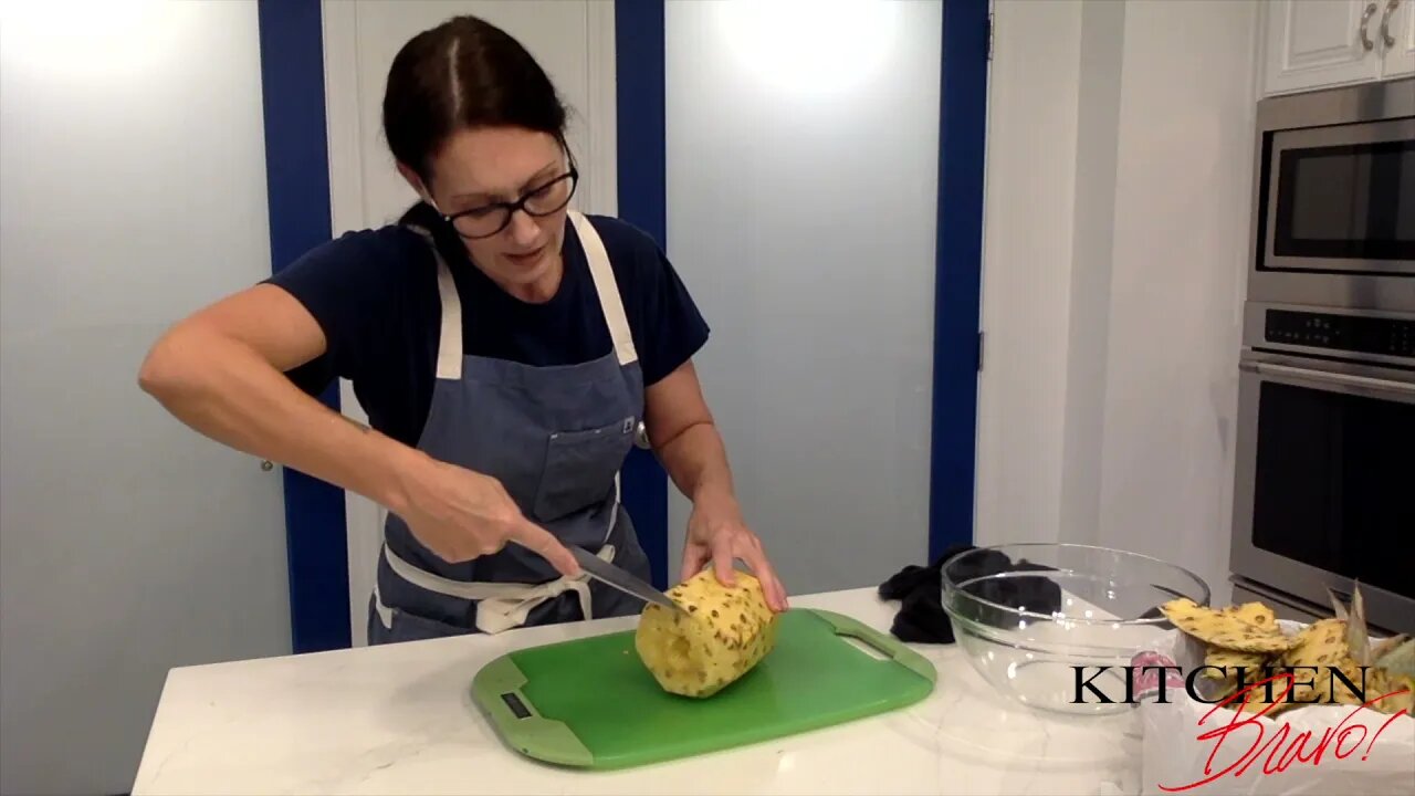 PREPPING PINEAPPLE | Kitchen Bravo