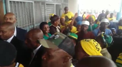 SOUTH AFRICA - Cape Town - President Cyril Ramaphosa arrives at Andile Msizi community hall (Video) (YqD)