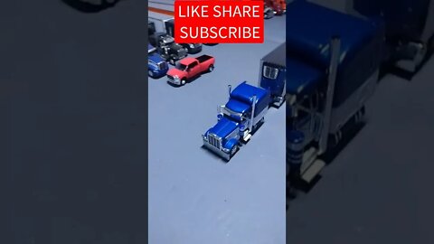 New Peterbilt 389 & Chrome Refrigerated Trailer Rolled Into The Truck Stop 1/64 DCP Diecast Diorama