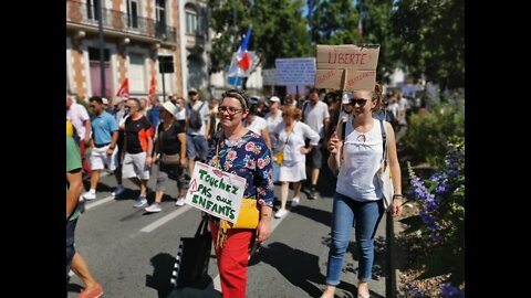 ORLÉANS 14/08/2021 - Manifestation pour la LIBERTÉ