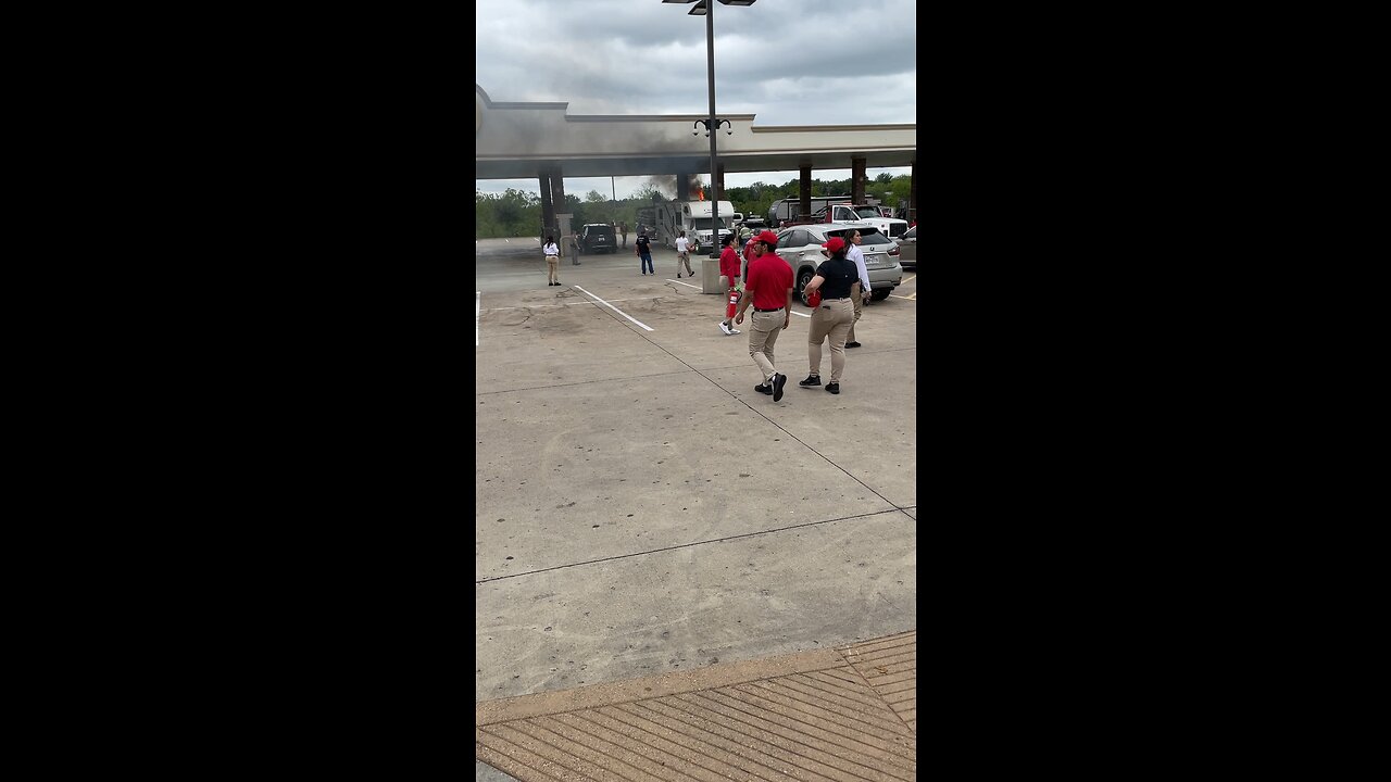 Buc-ees in Madisonville Texas Camper Fire On April 14,2023