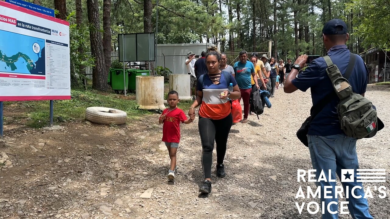 Illegals load bus and Panama heading into Costa Rica