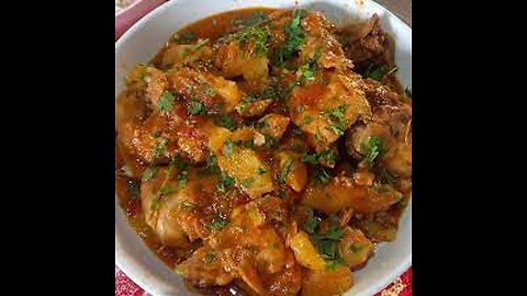62-Frango frito com ovo, coentro, mussarela e maionese