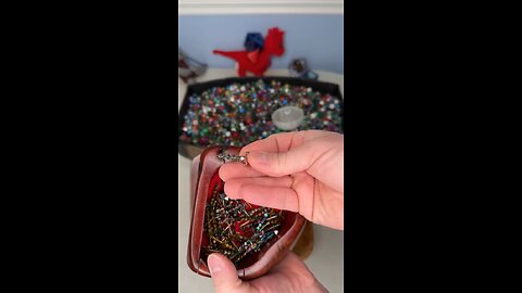 1 mini loose Scoop Deanna T! #15869 #onelinkatatimeshop #dice #dnd #scoop #rpg