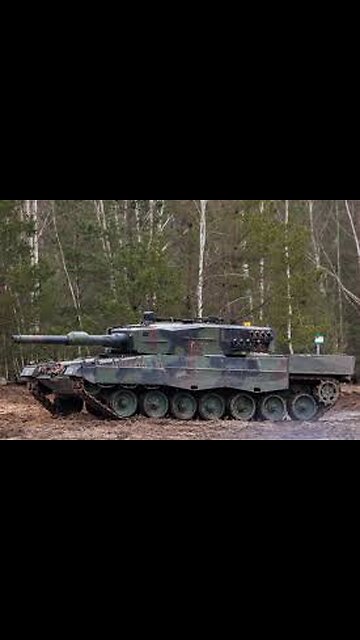 Un tanque de la OTAN/Ucrania en llamas en Staromayorsky