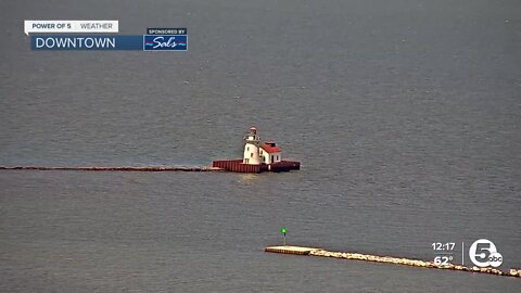 Cleveland lighthouse up for auction