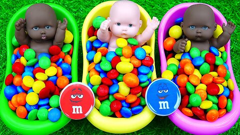 Funny Dinosaur | Big M&M's in Color Big Bathtubs with Soft Yummy Candies ASMR