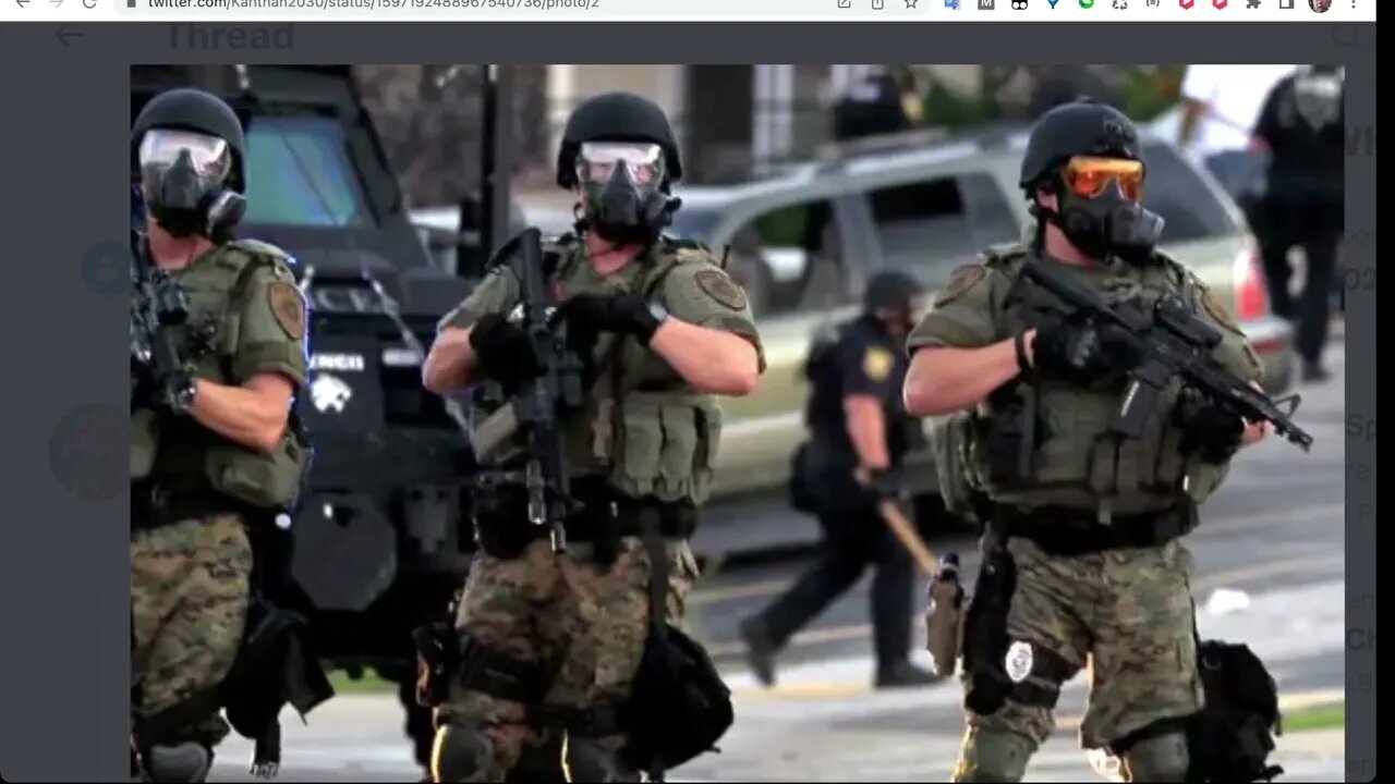 🟨 四張不同國家的警察處理抗議者的照片