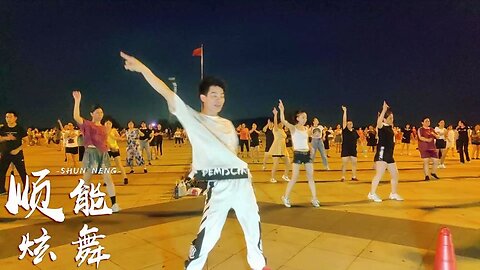 火了、火了！熱門歌曲《誰dj》32步，這個版本簡單還挺好看【順能炫舞團】