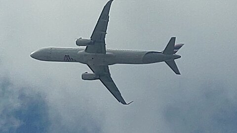 Airbus A321 PT-MXJ departing from Fortaleza to Rio de Janeiro