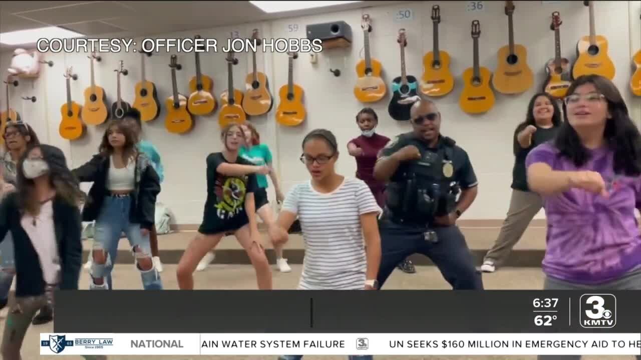 Bellevue school resource officer tries out for show choir