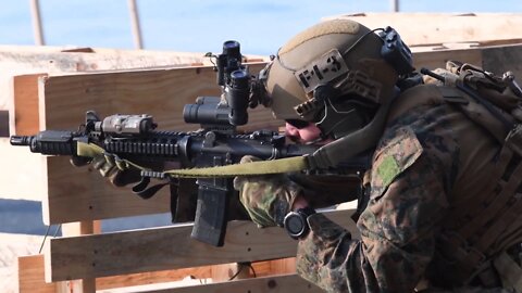 31st Marine Expeditionary Unit Staying Sharpe Onboard USS America