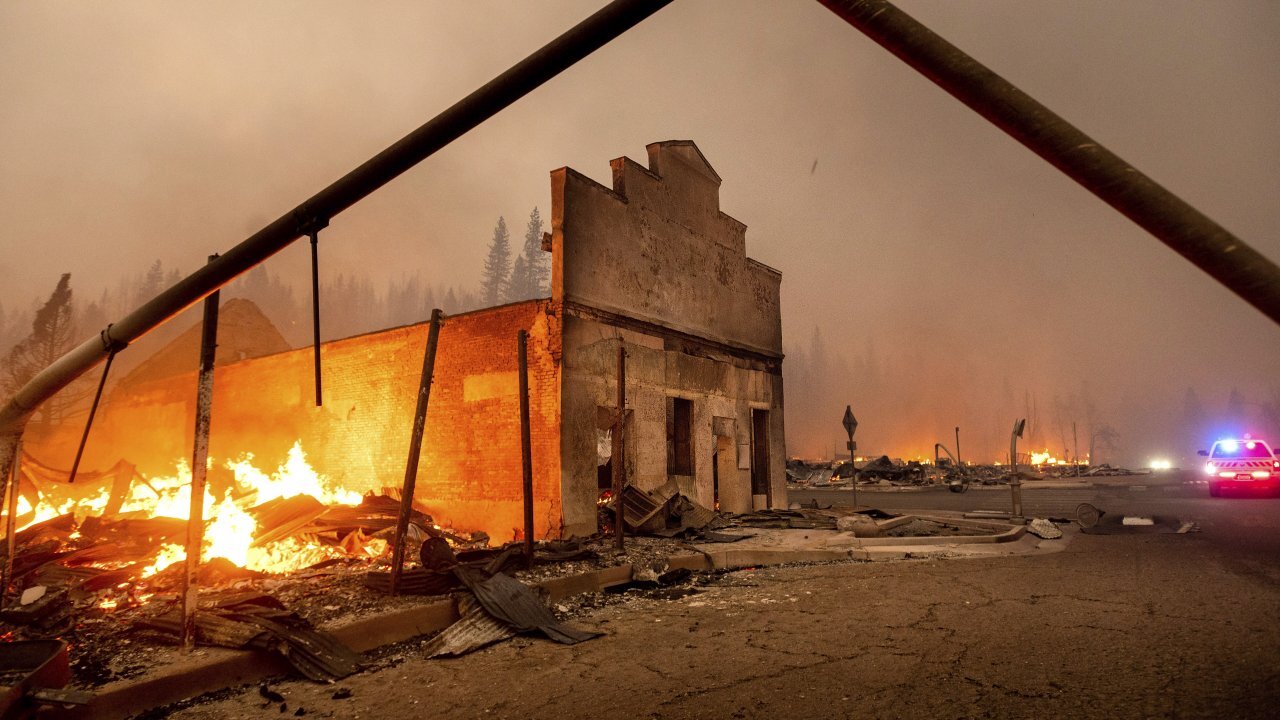 Dixie Fire Destroys Greenville in Northern California