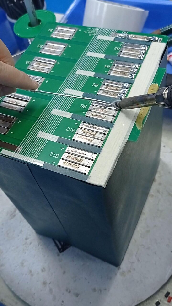 Master the Art of Soldering with Premium Tin for Perfect Connections!