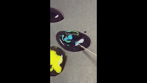 ASMR Paint in drops