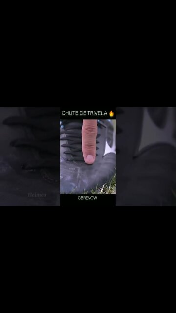 ROBERTO CARLOS ENSINANDO A CHUTAR IGUAL A ELE