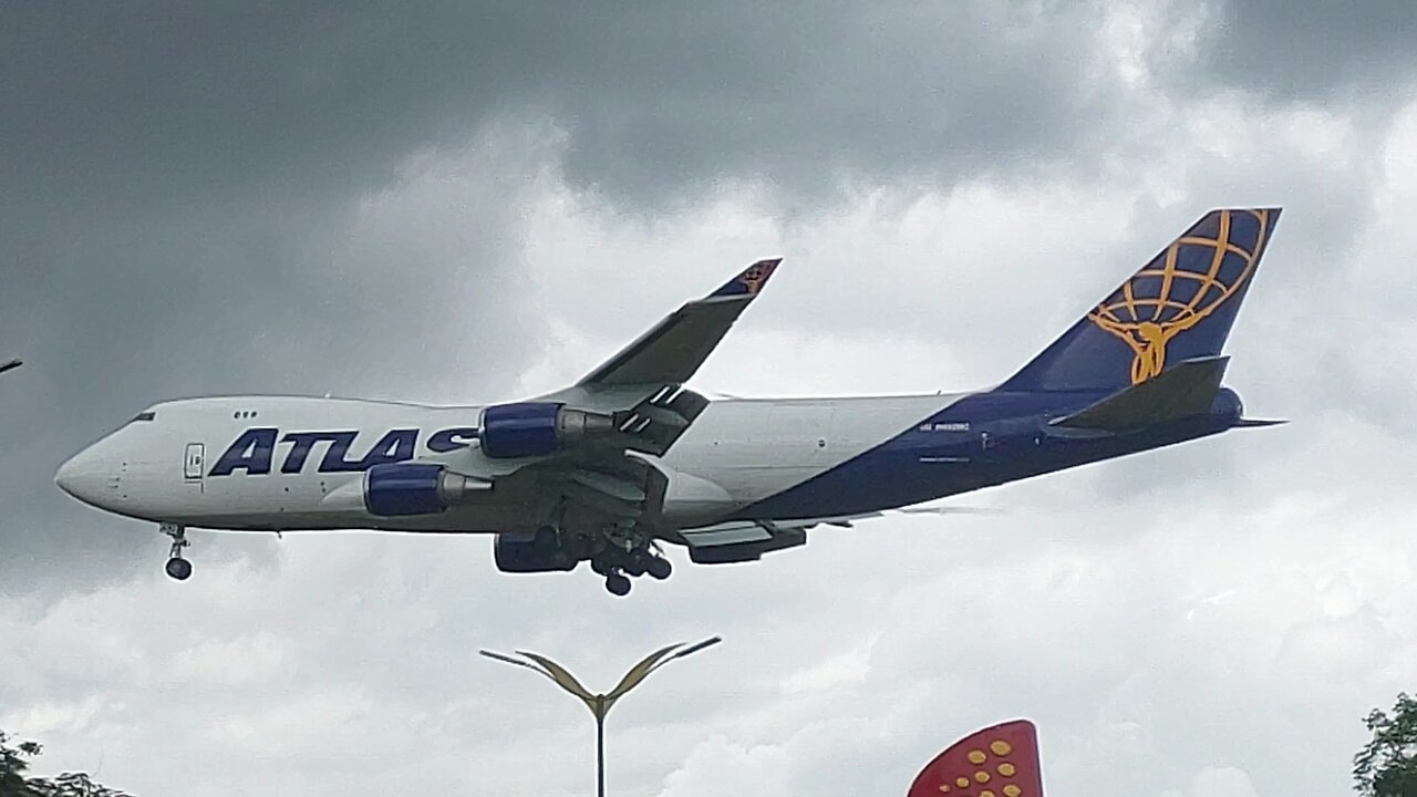 Boeing 747-47U(F) N492MC on final approach coming from Miami to Manaus 🇺🇸🇧🇷