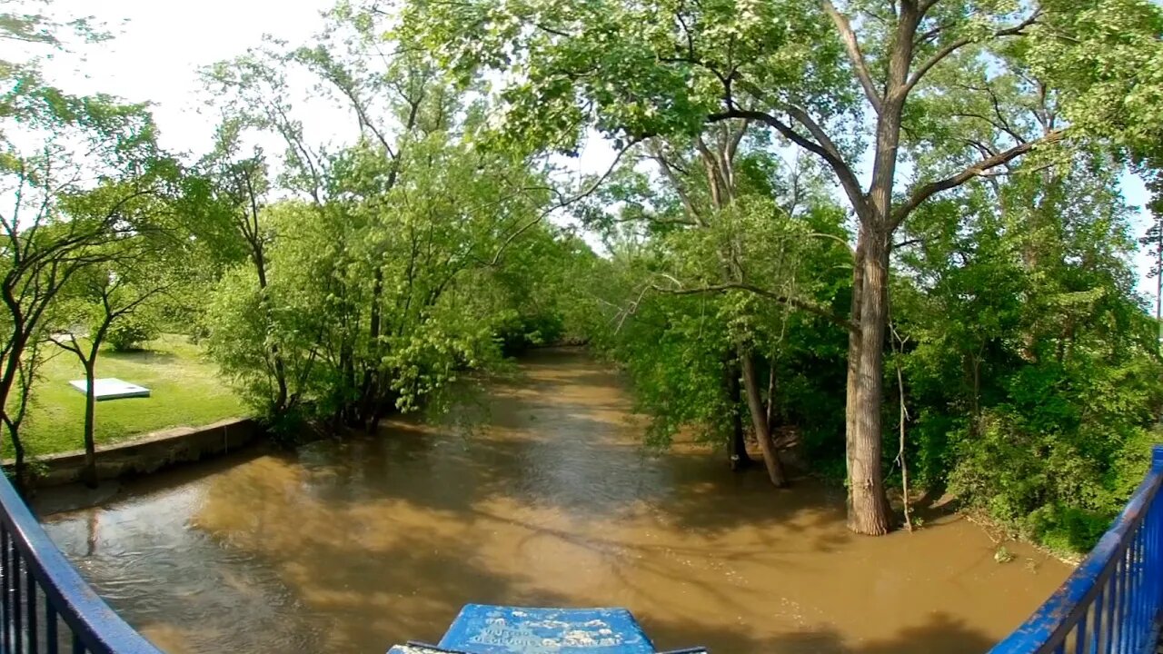 Toledo's Highland Park foot bridge, A 360* view of Swan Creek.