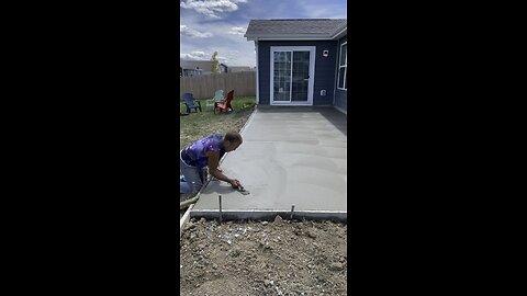 How to put a beautiful finish on your concrete patio