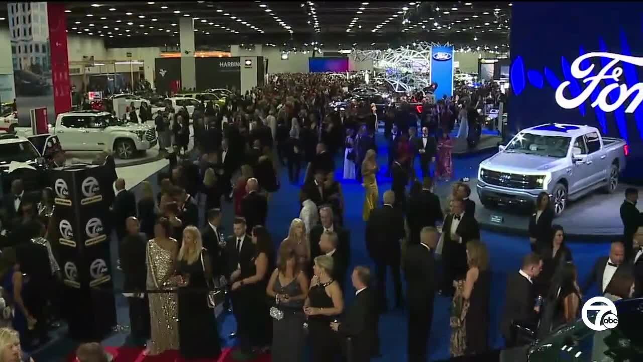 Ribbon cutting ceremony kicks off 2022 NAIAS Charity Preview