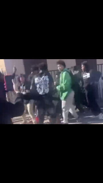 Jonathan Lewis Beaten to Death by 15 THUGS