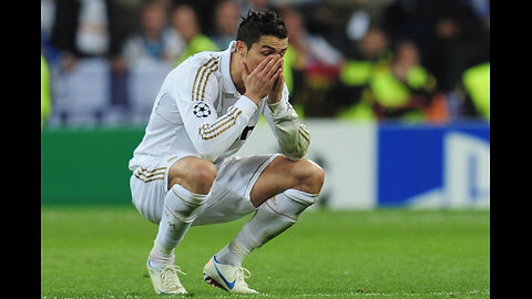 Ronaldo is very sad ( Gol Miss )😢😥